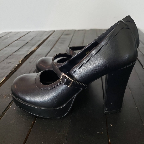 Bongo VTG Women's 8.5 Black Mary Jane Heels Platform Chunky 90s Y2K Grunge Goth